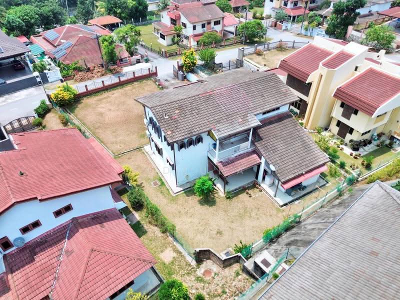 Bungalow House for Sale in Seksyen 2 (Bangi) - Adzura Zamedin - Exterior - PropertyGuru.com.my