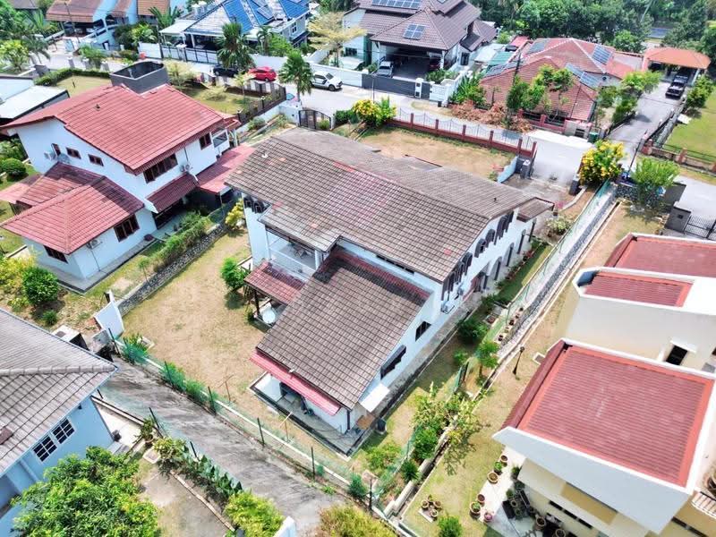 Bungalow House for Sale in Seksyen 2 (Bangi) - Adzura Zamedin - Exterior - PropertyGuru.com.my