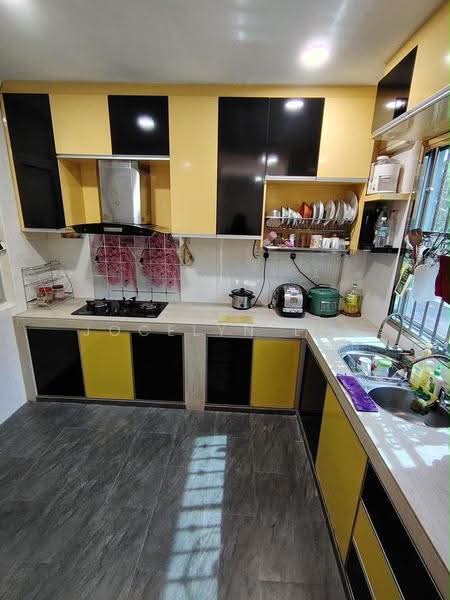 2-storey Terraced House for Sale in Taman Desa Tebrau (Tebrau) - Jocelyn Lee - Kitchen - PropertyGuru.com.my