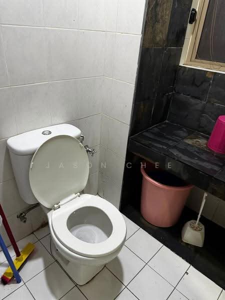 Kediaman Servis untuk Disewa di Ritze Perdana 1 - Jason Chee - Bathroom - PropertyGuru.com.my