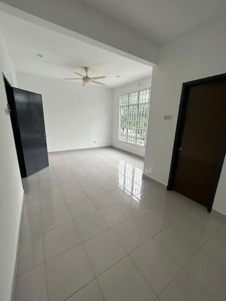 2-storey Terraced House for Sale in Taman Pelangi Semenyih 2 (Semenyih) - Hawa Ibrahim - Living Room - PropertyGuru.com.my