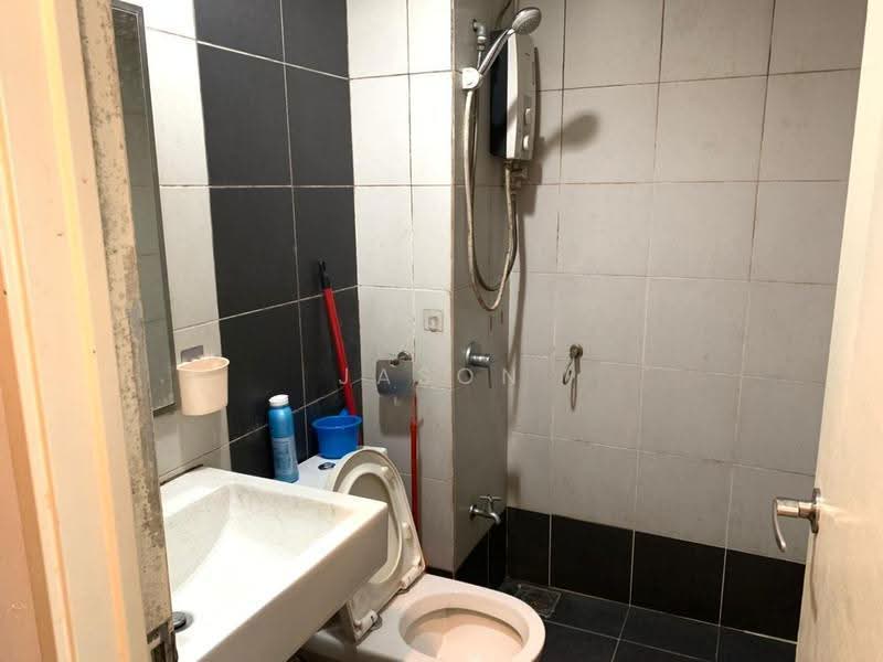 Service Residence for Rent at Centrestage Designer Suite - Jason Chee - Bathroom - PropertyGuru.com.my