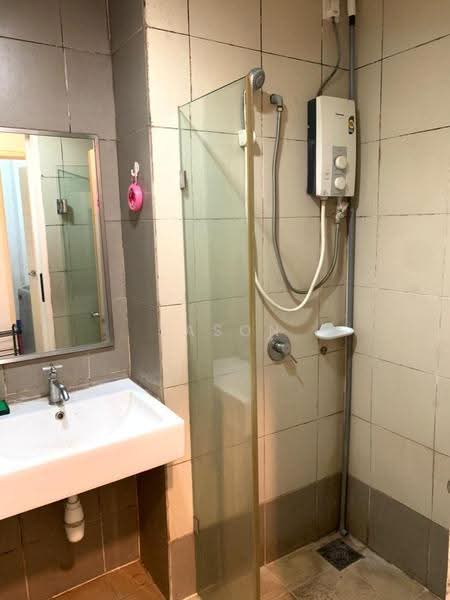 Service Residence for Rent at Centrestage Designer Suite - Jason Chee - Bathroom - PropertyGuru.com.my