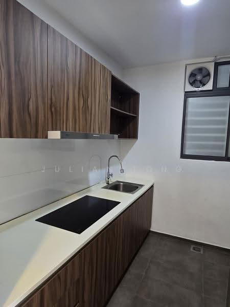 Kediaman Servis untuk Disewa di Kenwingston Platz - Julian Tong - Kitchen - PropertyGuru.com.my