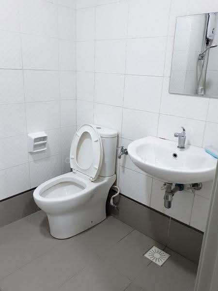 Service Residence for Rent at Seasons Amara Larkin - Josephine Yong - Bathroom - PropertyGuru.com.my