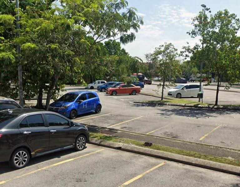 Shop for Sale in Seksyen 23 (Shah Alam) - Zahir Ajran - Car Park - PropertyGuru.com.my