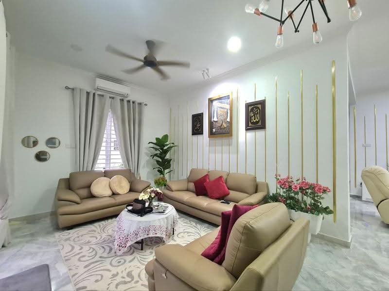 Rumah Berkembar untuk Dijual di Au 2 (Ulu Kelang) - Azli Ibrahim - Living Room - PropertyGuru.com.my