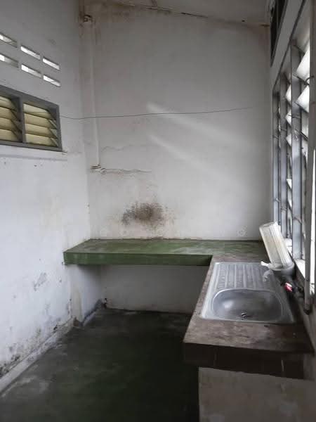 Rumah Teres 1-Tingkat untuk Dijual di Jalan Klang Lama (Old Klang Road) (Kuala Lumpur) - Hugo Chong - Kitchen - PropertyGuru.com.my