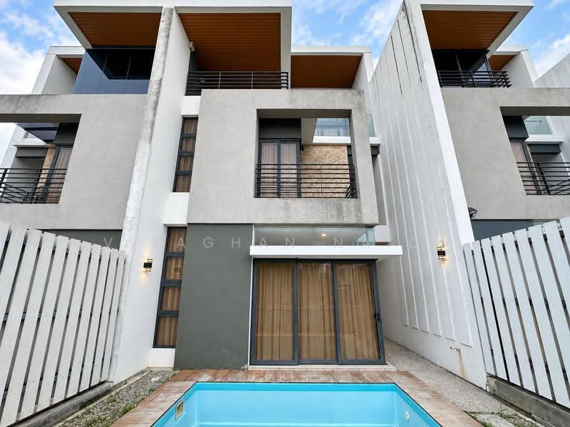 Rumah Teres 3.5-Tingkat untuk Disewa di Rawang (Selangor) - Visaghan Naidu - Exterior - PropertyGuru.com.my