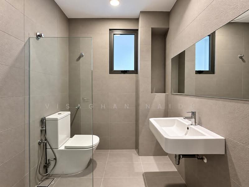 Rumah Teres 3.5-Tingkat untuk Disewa di Rawang (Selangor) - Visaghan Naidu - Bathroom - PropertyGuru.com.my