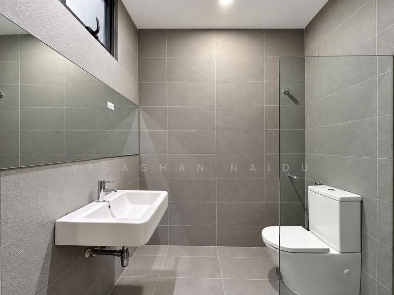 Rumah Teres 3.5-Tingkat untuk Disewa di Rawang (Selangor) - Visaghan Naidu - Bathroom - PropertyGuru.com.my
