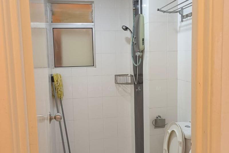 Kondominium untuk Dijual di Plaza Menjalara - Jessica Lim - Bathroom - PropertyGuru.com.my