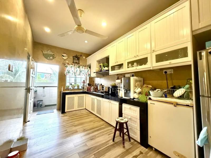 Rumah Berkembar untuk Dijual di Ampang (Ampang) - Angel Ng - Kitchen - PropertyGuru.com.my