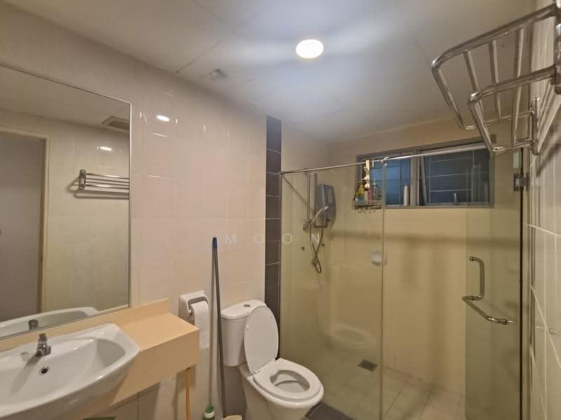 Kondominium untuk Dijual di Koi Kinrara - Moon Chiew - Bathroom - PropertyGuru.com.my