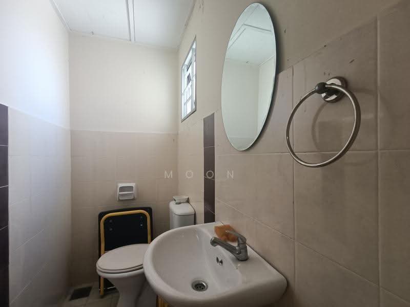 Kondominium untuk Dijual di Koi Kinrara - Moon Chiew - Bathroom - PropertyGuru.com.my