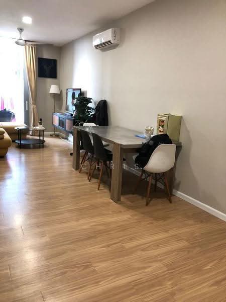 Kondominium untuk Disewa di Lakefront Residence - Chris Lee - Living Room - PropertyGuru.com.my