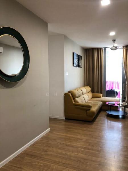 Kondominium untuk Disewa di Lakefront Residence - Chris Lee - Living Room - PropertyGuru.com.my