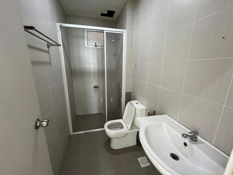 Service Residence for Sale at Meridin Bayvue Serviced Apartment - Leo SK - PropertyGuru.com.my