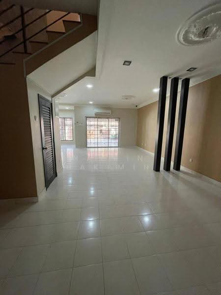 Terraced House for Sale in Denai Alam (Shah Alam) - Nazrin Hakimin - Living Room - PropertyGuru.com.my