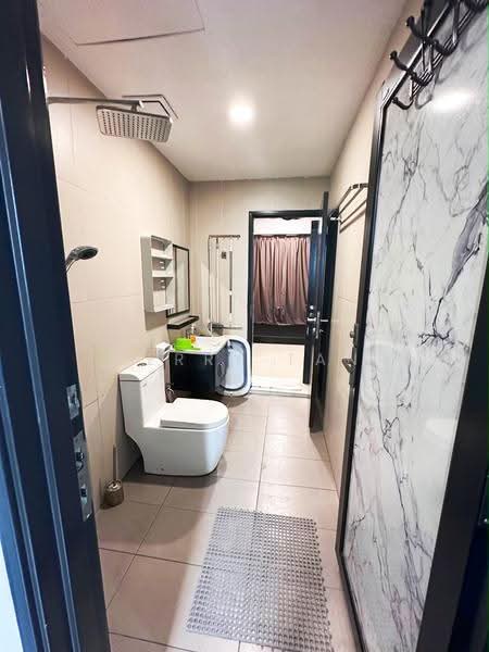 Kondominium untuk Disewa di The Promenade - Jerry Tan - Bathroom - PropertyGuru.com.my