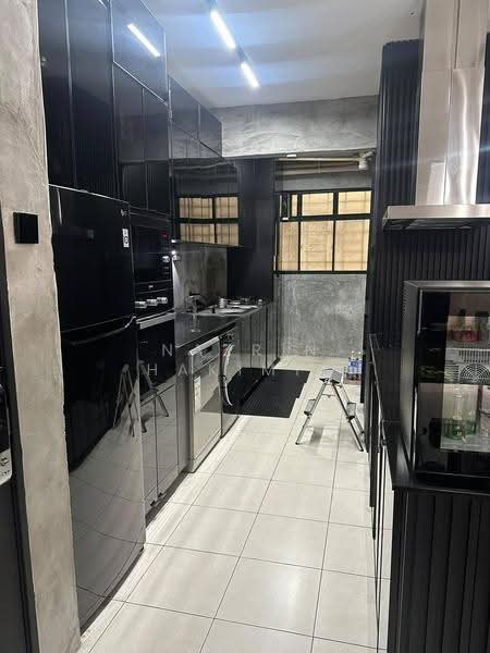 Kondominium untuk Dijual di Platinum Lake PV 13 - Nazrin Hakimin - Kitchen - PropertyGuru.com.my
