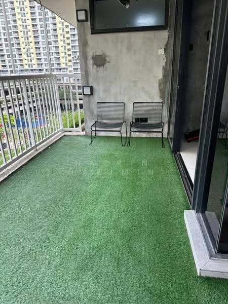 Kondominium untuk Dijual di Platinum Lake PV 13 - Nazrin Hakimin - Balcony - PropertyGuru.com.my