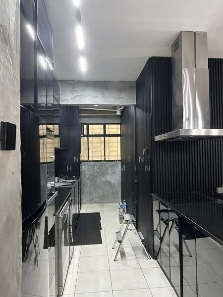 Kondominium untuk Dijual di Platinum Lake PV 13 - Nazrin Hakimin - Kitchen - PropertyGuru.com.my