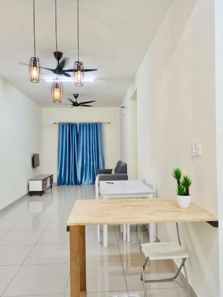 Kediaman Servis untuk Dijual di Residensi Nexus Kajang (PR1MA Kajang) - Ahmad Muslim - Living Room - PropertyGuru.com.my