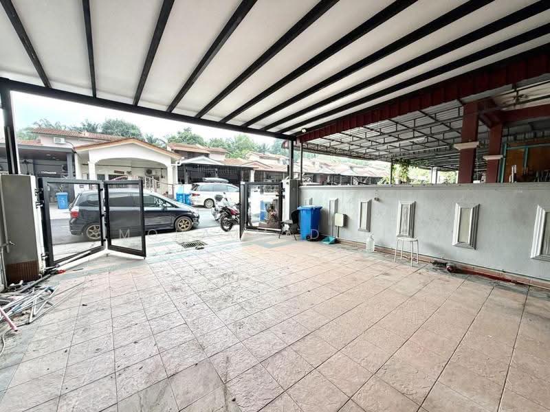 1-storey Terraced House for Sale in Seksyen 30 (Shah Alam) - Mohammad Din Majid - PropertyGuru.com.my