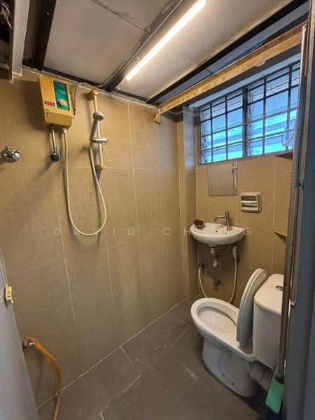 Pangsapuri untuk Disewa di Pandan Jaya Blok M - David Chung - Bathroom - PropertyGuru.com.my