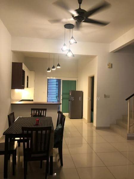 2-storey Terraced House for Rent in Kampung Perlis (Bayan Lepas) - Emma Seow - Dining Room - PropertyGuru.com.my