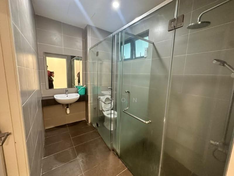 Service Residence for Rent at Pacific Star (Service Residence) - Jason Chee - Bathroom - PropertyGuru.com.my