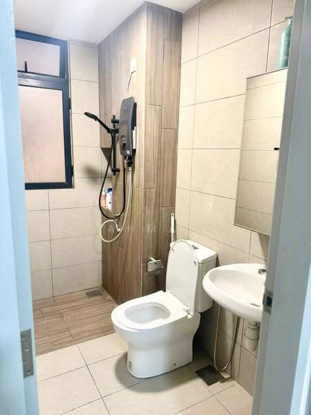 Kediaman Servis untuk Dijual di You City 3 - Ahmad Muslim - Bathroom - PropertyGuru.com.my
