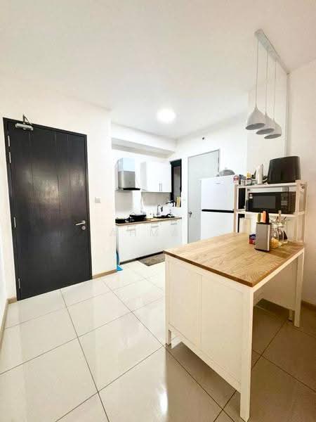 Kediaman Servis untuk Dijual di You City 3 - Ahmad Muslim - Kitchen - PropertyGuru.com.my