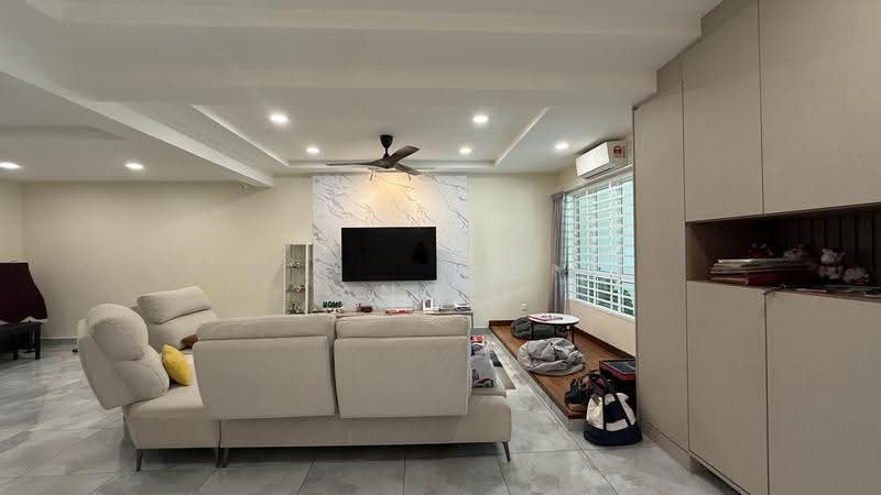 2-storey Terraced House for Sale in Taman Bukit Seputeh (Seputeh) - Angel Ng - Living Room - PropertyGuru.com.my