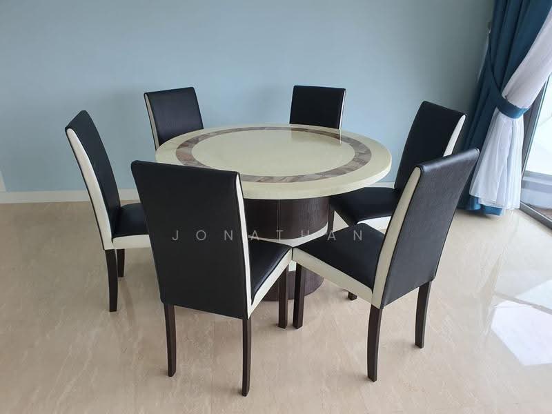 Service Residence for Sale at The Sentral Residences - Jonathan Lai - Dining Room - PropertyGuru.com.my
