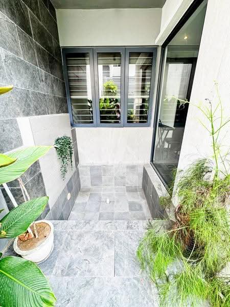 Terraced House for Sale in Sungai Buloh (Selangor) - Nazrin Hakimin - Exterior - PropertyGuru.com.my