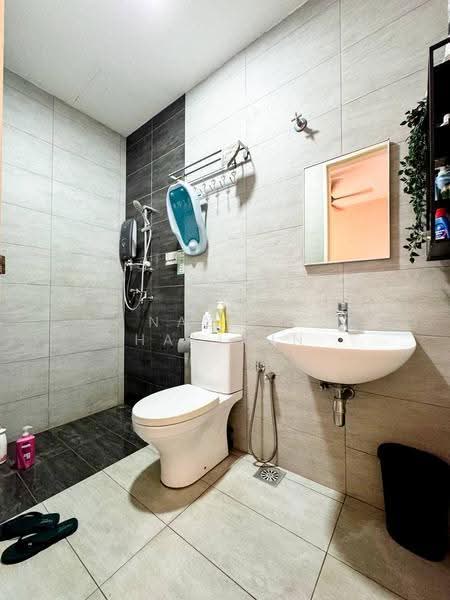 Terraced House for Sale in Sungai Buloh (Selangor) - Nazrin Hakimin - Bathroom - PropertyGuru.com.my