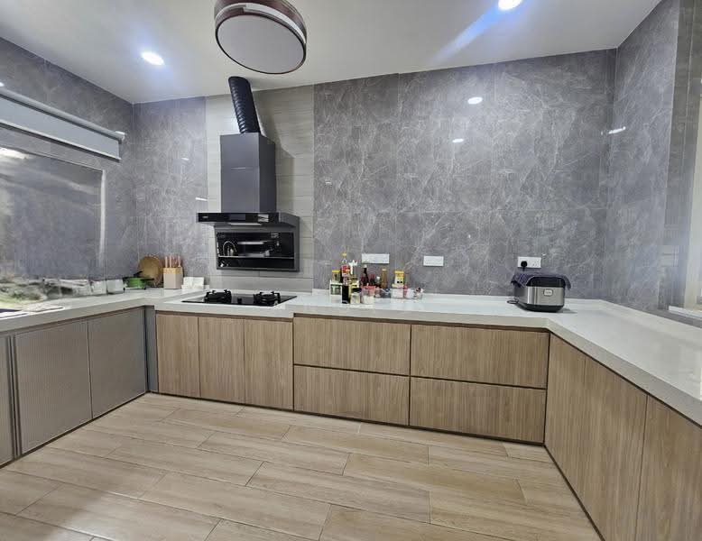 3-storey Terraced House for Sale in Batu 9 (Cheras) - Angel Ng - Kitchen - PropertyGuru.com.my