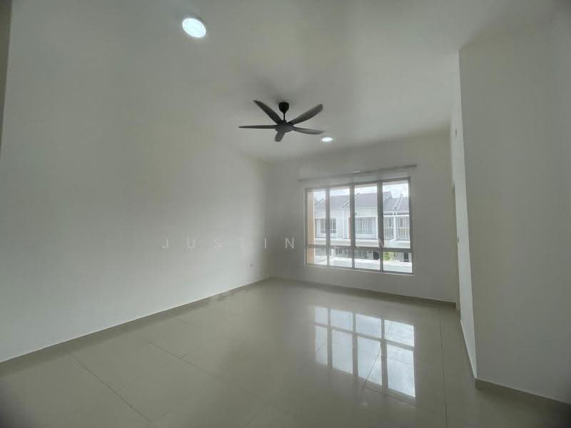 2-storey Terraced House for Rent in Seremban (Negeri Sembilan) - Justin Lim - Living Room - PropertyGuru.com.my