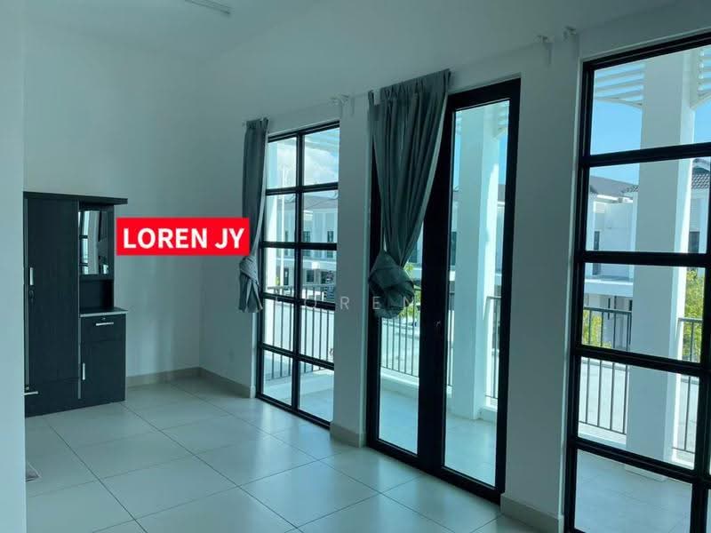 Terraced House for Rent in Bandar Cassia (Batu Kawan) - Loren Jia Ying - Balcony - PropertyGuru.com.my