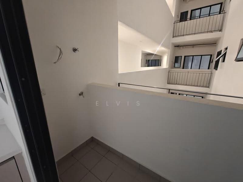 Kondominium untuk Dijual di Skyline KL - Elvis Kok - Corridor - PropertyGuru.com.my