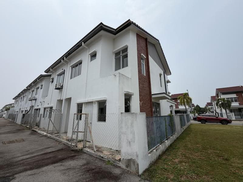 2-storey Terraced House for Sale in Bandar Rimbayu (Telok Panglima Garang) - Danny Wong - Exterior - PropertyGuru.com.my