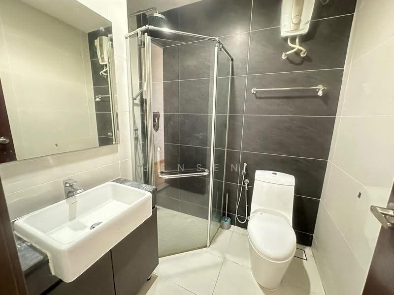 Kondominium untuk Disewa di Amberside @ Country Garden Danga Bay - Jensen Goh - Bathroom - PropertyGuru.com.my