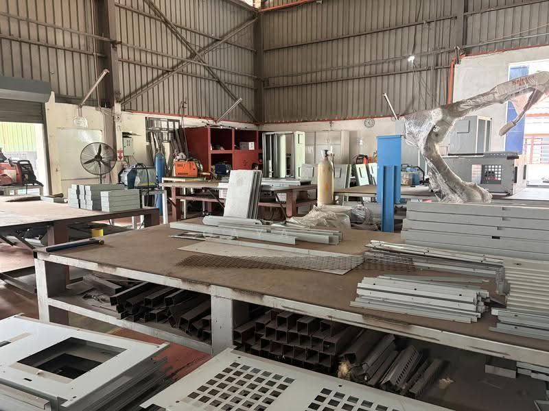 Factory for Sale in Nilai (Negeri Sembilan) - Gaya . - Interior - PropertyGuru.com.my