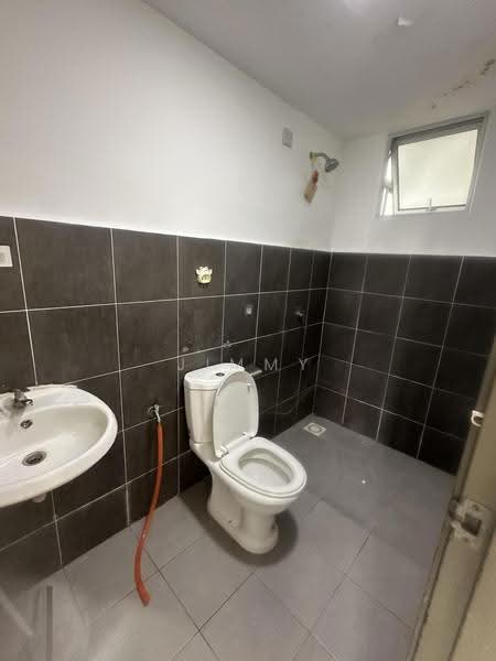 Apartment for Rent at Residensi Kepongmas 2 - Jimmy Low - Bathroom - PropertyGuru.com.my