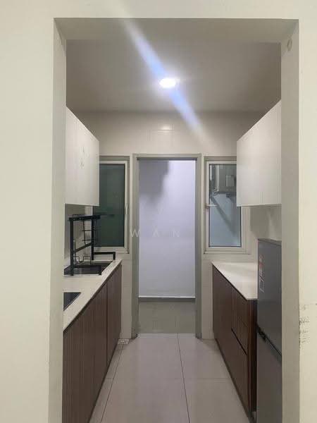 Kediaman Servis untuk Dijual di Seasons Amara Larkin - Wan Ning - Kitchen - PropertyGuru.com.my
