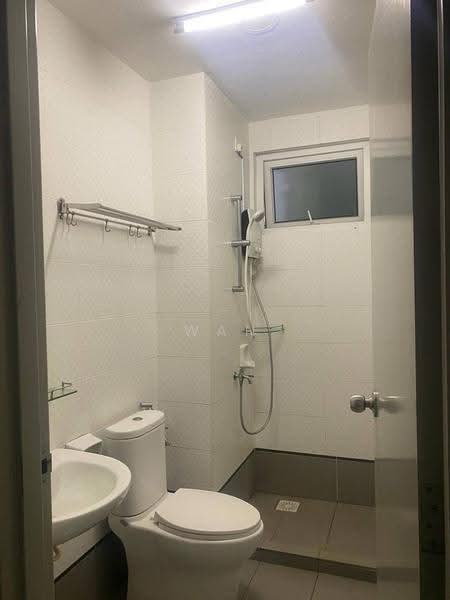 Kediaman Servis untuk Dijual di Seasons Amara Larkin - Wan Ning - Bathroom - PropertyGuru.com.my