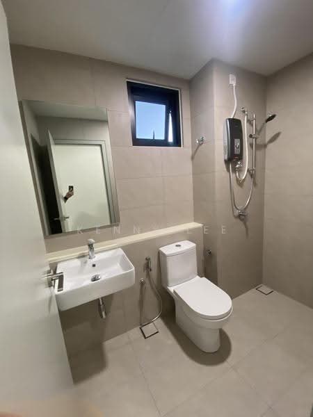 Kediaman Servis untuk Disewa di Melawati : Park One - Kenny Lee - Bathroom - PropertyGuru.com.my