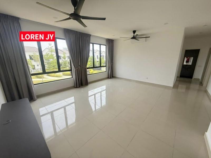 Townhouse for Rent in Bandar Cassia (Batu Kawan) - Loren Jia Ying - Living Room - PropertyGuru.com.my